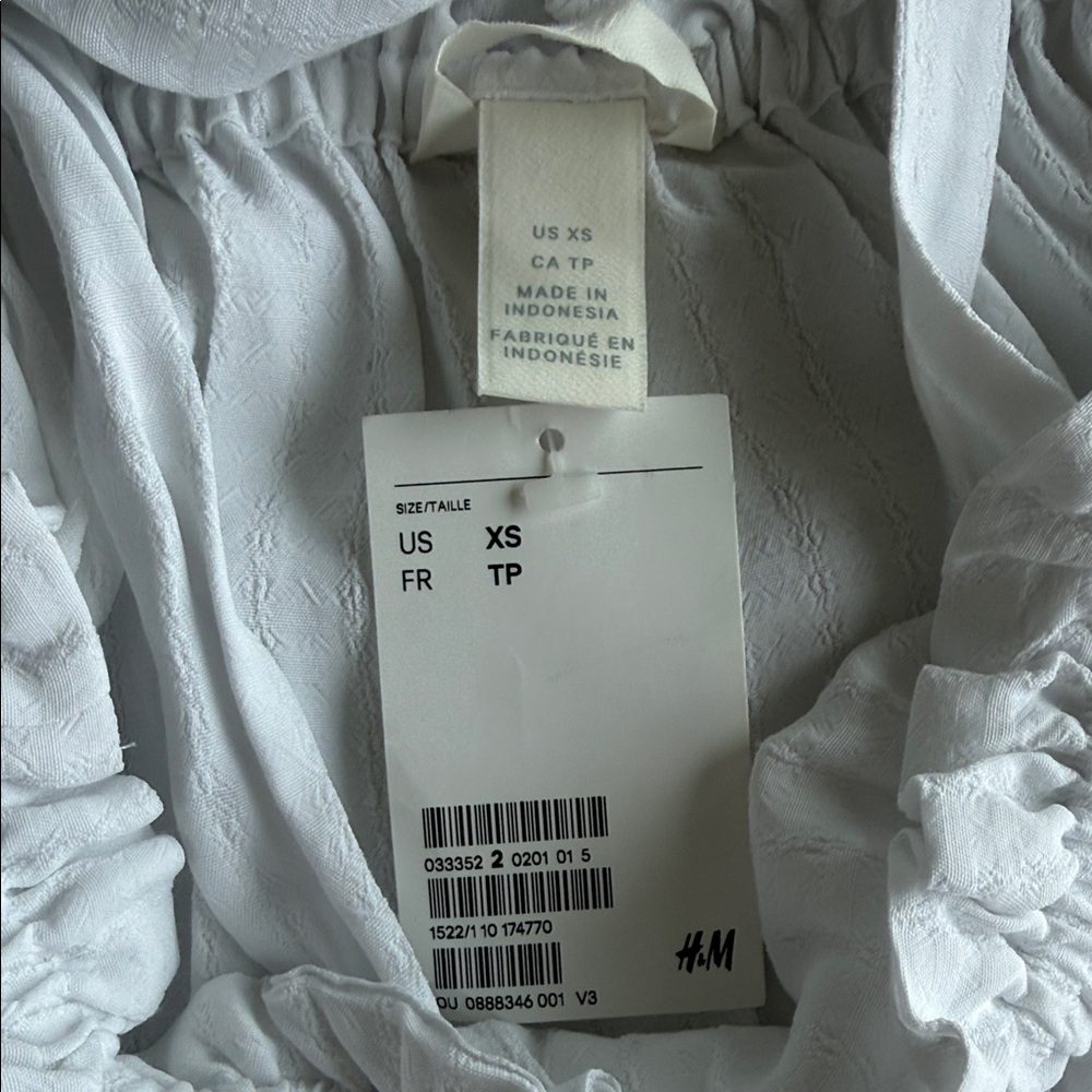 NWT H&M White Tie Shoulder Seersucker Tank - Picture 2 of 5